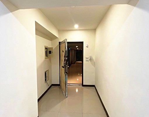 可補免仲租金含車含管光合市美裝潢大三房車 - Image 4