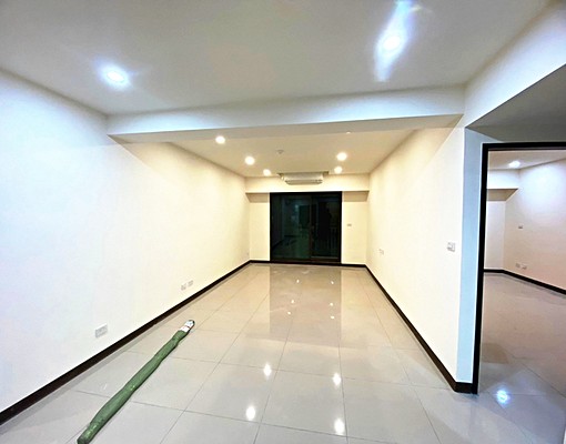 可補免仲租金含車含管光合市美裝潢大三房車 - Image 2