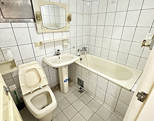 近新民高中✅電梯正3房/現況租/可租補戶籍✅超便宜 - Image 6