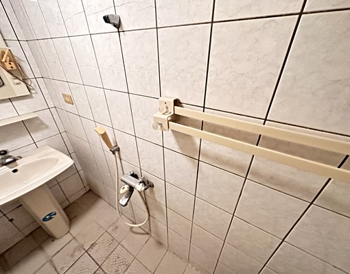 近新民高中✅電梯正3房/現況租/可租補戶籍✅超便宜 - Image 10