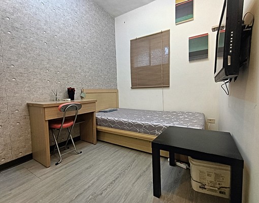 信義路六段雙捷運全新衛浴,地板套房出租 - Image 1