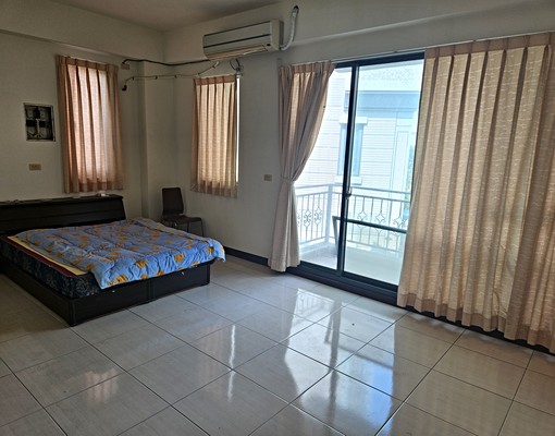 超搶手!!!清水麥當勞面寬雙車位別墅 - Image 5