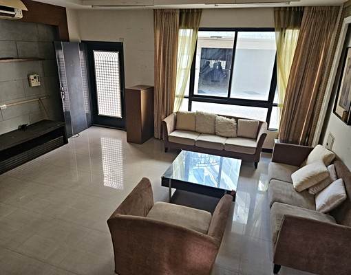 超搶手!!!清水麥當勞面寬雙車位別墅 - Image 1