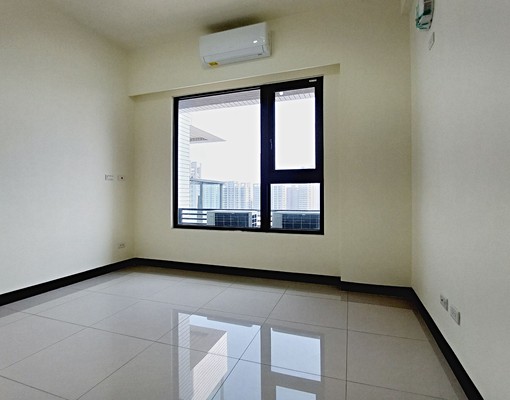 高雄大學全新裝修高樓層兩房誠可議 - Image 4