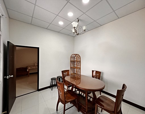 【怡安路】翻新平房老宅,3停車空間 - Image 4