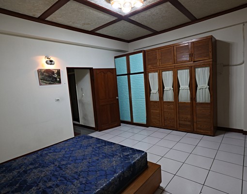 開元路透天五樓6房，百坪含平面車庫，地坪35 - Image 13