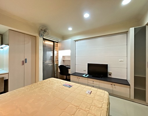 瑞聯天地L區獨立門牌大套房頂樓視野雙面採光通風好台水台電 - Image 2