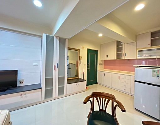 瑞聯天地L區獨立門牌大套房頂樓視野雙面採光通風好台水台電 - Image 3