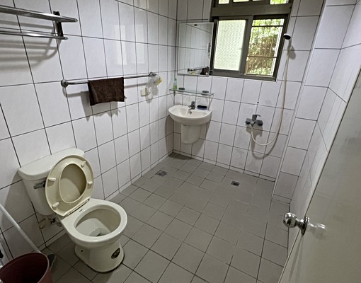 整層出租3房1廳1衛,近中科大、中國醫 - Image 5