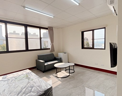 林新醫院高鐵特區!超大套房!可租補 - Image 2