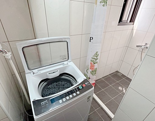 林新醫院高鐵特區!超大套房!可租補 - Image 4