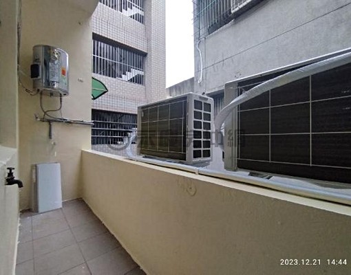 三多一路整新透天獨立套房─2樓 - Image 4