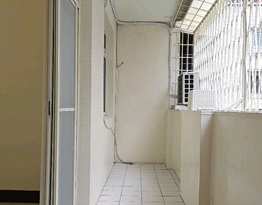 中和捷運站威力廣場，拋光石英磚水電都換過 - Image 6