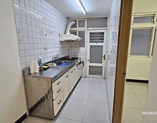 中和捷運站威力廣場，拋光石英磚水電都換過 - Image 11