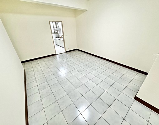 ✨裝潢新✨漂亮大四房✨家庭合租首選✨私訊看影片 - Image 3