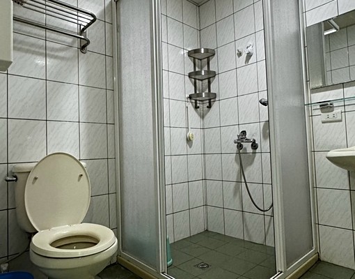 近火車站交通便利獨立大套房 - Image 8