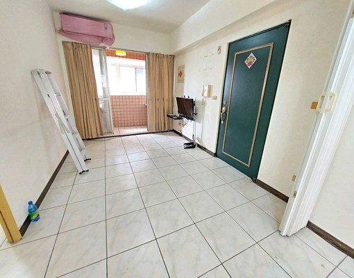 🏠行政中心旁少有樓中樓採光2房双衛¤洽莊先生 - Image 1