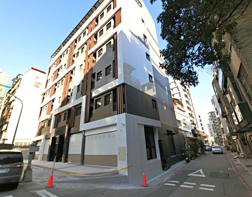 全新完工✨陽台獨洗✨租屋補助✨衛浴開窗✨小資首選 - Image 1