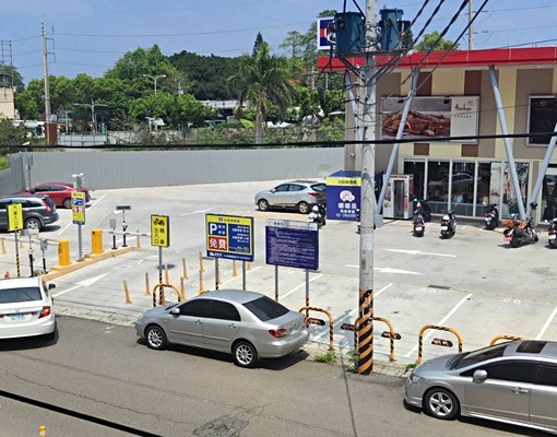 😁​靜宜商圈精美套房🌹生活便利😁​傢俱全🌹含水網路 - 591租屋網 - Image 3