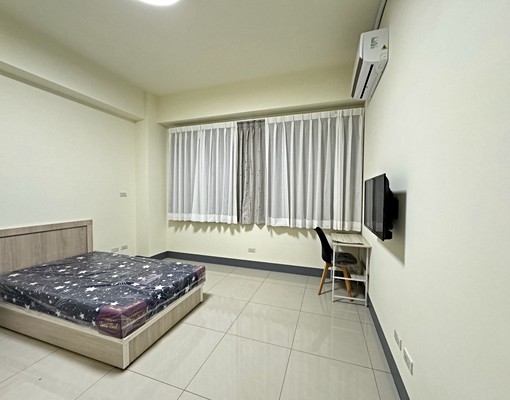 新蓋社區透天,全新家具套房,近線西全聯 - Image 2