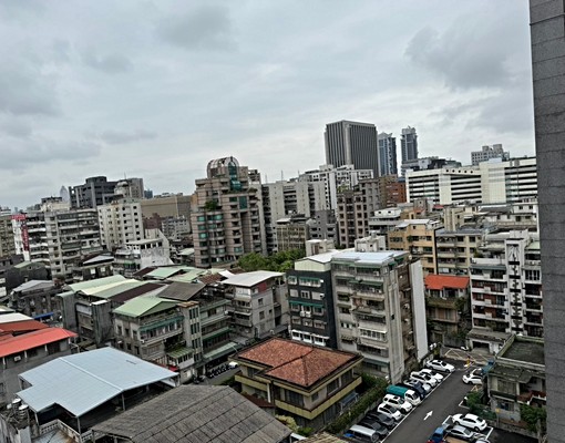 可租屋補助/近捷運大安站舒適採光套房/有陽台/可開伙天然瓦斯 - Image 11