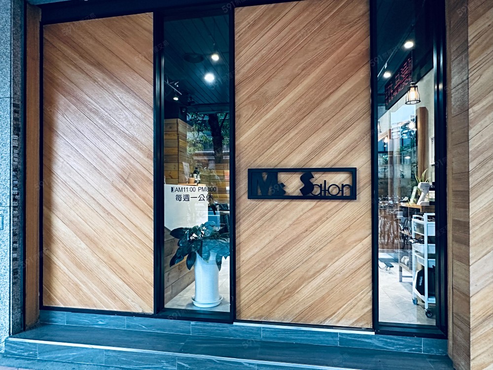 店門口