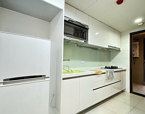 烏日高鐵站~櫻花獨綻 - Image 6