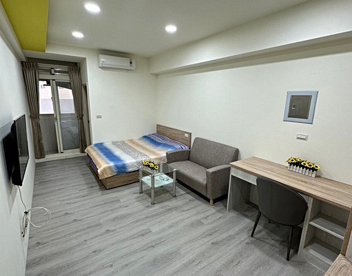 金山街稀有空出全新裝潢採光佳陽台洗衣機 - Image 1