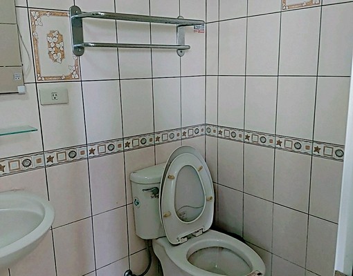 金華街近聯大磚造隔間獨立套房 - Image 6