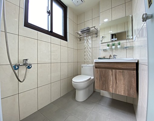 租屋補助🍁陽台獨洗🍁室內機車🍁汽車好停 - Image 8