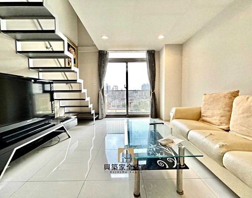 k近六家喜來登商圈｜電梯陽台樓中樓｜含網 - Image 2