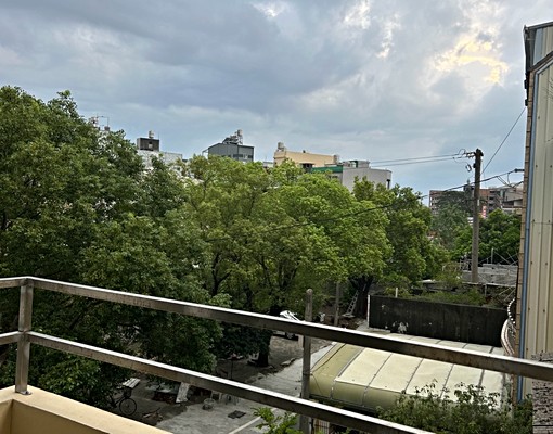 全配獨立陽台套房,生活機能佳 - Image 14