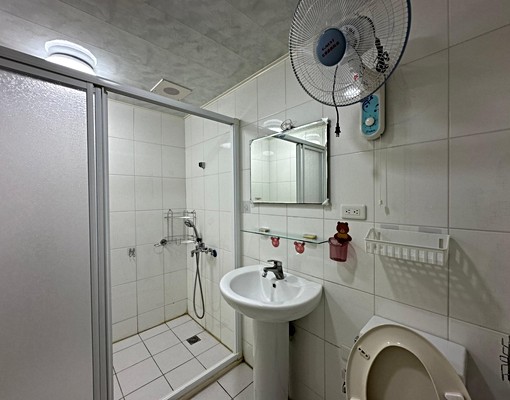 可租補報稅⭕稀有整棟透天⭕台水電⭕家具近全配 - Image 11