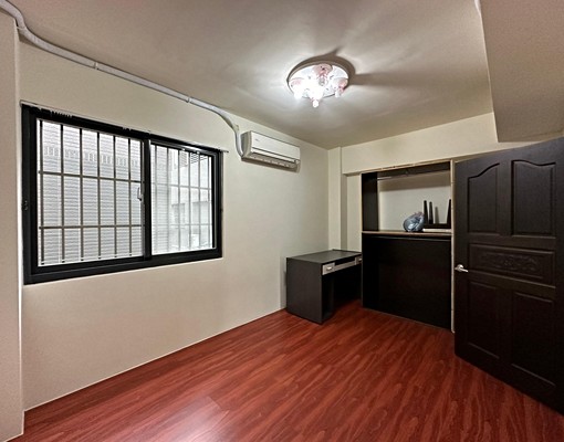 可租補報稅⭕稀有整棟透天⭕台水電⭕家具近全配 - Image 6