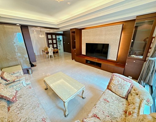 七期市政府大遠百💖可寵租補報稅戶籍大坪數四房💖浴缸 - Image 2