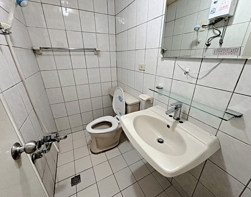 可租補.網路.電梯.台水電.獨洗曬 - Image 2