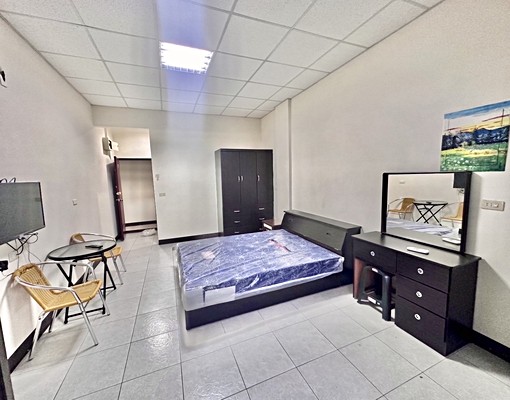 溪南路一段套房~環境舒適傢俱齊全 - Image 1