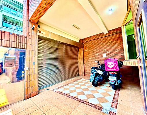 臨國昌國中近德民市場摩斯漢堡旁1樓店面 - Image 8