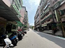 基金一路135巷麥當勞旁金雞..