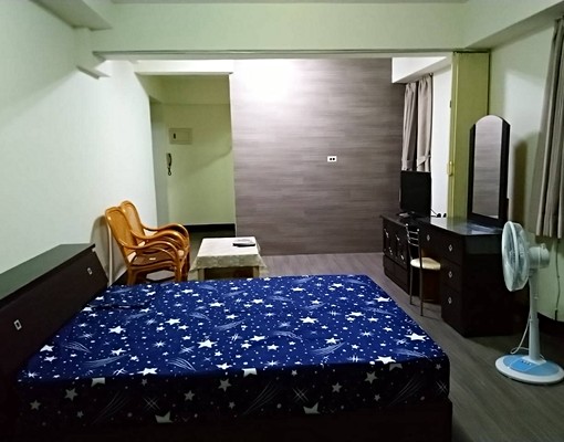 獨立套房,近三多商圈 - Image 2