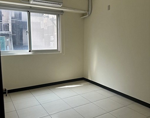 河邊北街近河岸萬坪公園鄰近新北環快旁 - Image 6