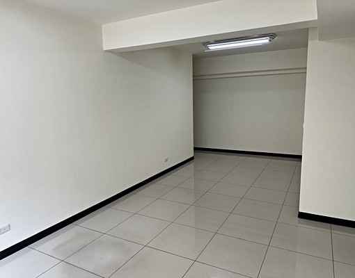 河邊北街近河岸萬坪公園鄰近新北環快旁 - Image 10