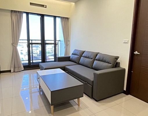 富宇中央公園高樓二房附高級家具電含車位 - Image 1