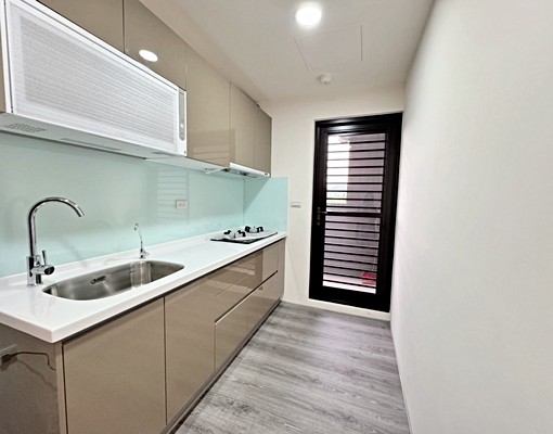 琳琳獨家★龍科商圈二房車★稀有釋出 - Image 6