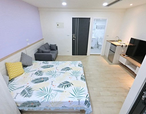 質感套房🍂陽台獨洗✨流理台✨室內機車位✨可貓✨一層兩戶 - Image 3