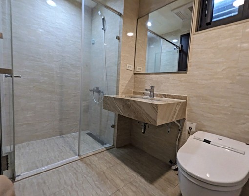 近三井2房*附平面車位+傢具* - Image 8