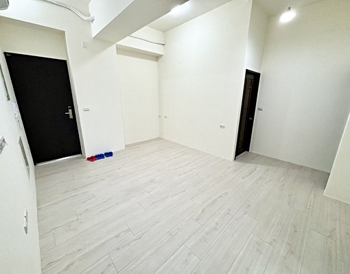 降價*宜市近縣政車位電梯兩房*雙衛雙陽台 - Image 4