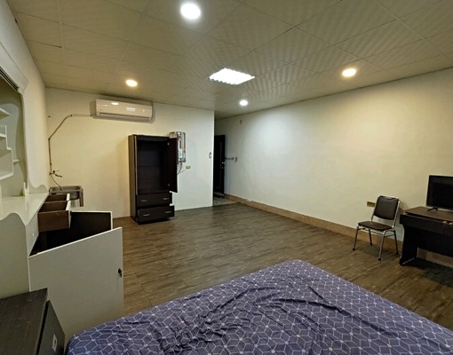 市中心好停車大套房。 - Image 10