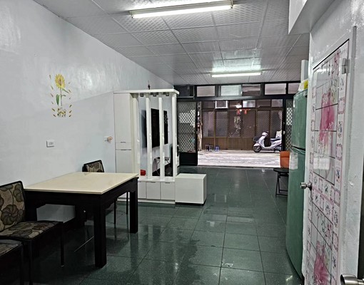 竹南園區京元電子旁4房3衛2陽台透天可貓 - Image 17
