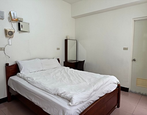 市區套房短租、一個月起租,帶行李入住就好 - Image 1